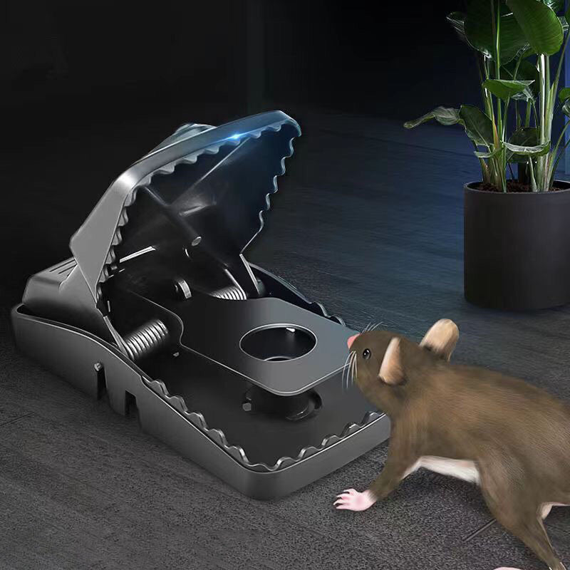 Heavy duty plastic mouse trap